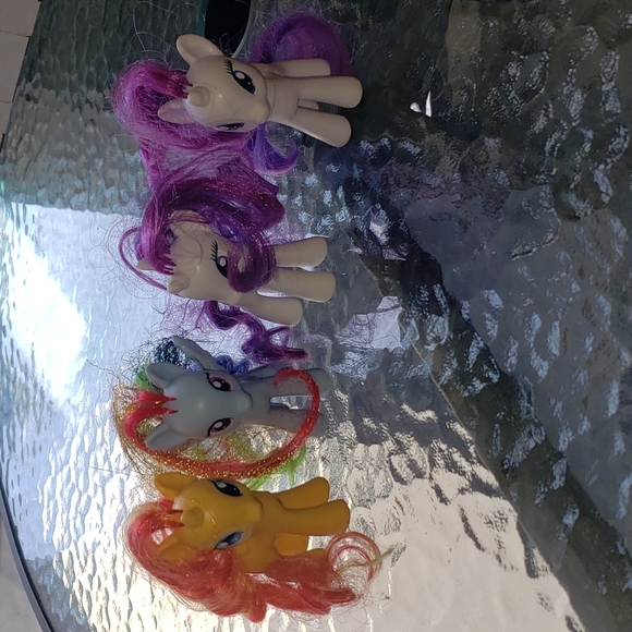 2010 My Little Pony 3" figures set of 4 - Picture 1 of 13